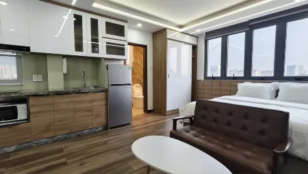 Hạ Vi House