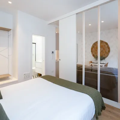 ChezmoiHomes Patio Zahori Отели рядом с достопримечательностью «Улица Калле-Навас»