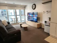 Adelaide CBD City Luxe | 2BR | Pool - New