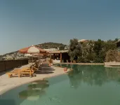 Asfiya Seaview Hotel - Private Pools