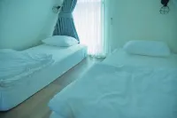 The White Haus @bangsrimueang ( Ivory house ) - Homestays