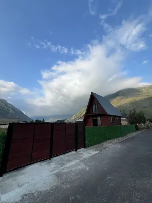 Kazbegi mountain station - 3 星級