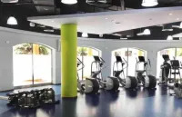 Urban Panda Hostel World Trade Centre