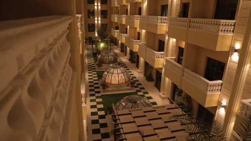 La Zona Continental Hotel