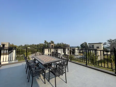 TSQ STAY Villa Beachside Отели в г. Монгкай