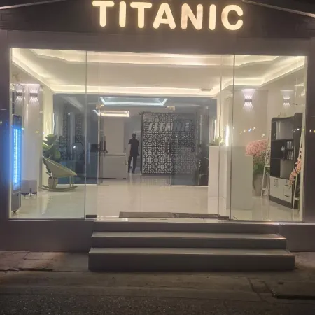 Titanic Residence-7 Minute Walk to the Beach