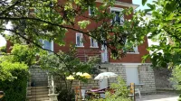 Family studio with AC, parking, terrace 600m RER B, direct to ND of Paris Hotels near Sceaux