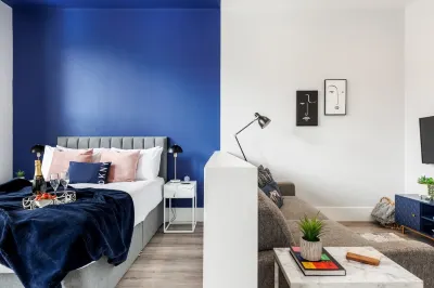 Comfy Seaside Studio Apt w/ Free Gym & Wi-Fi Hotels in 