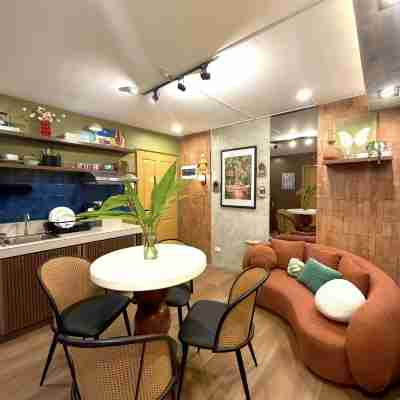 House of Keul - 2BR cozy condo in Dgte with pool Others