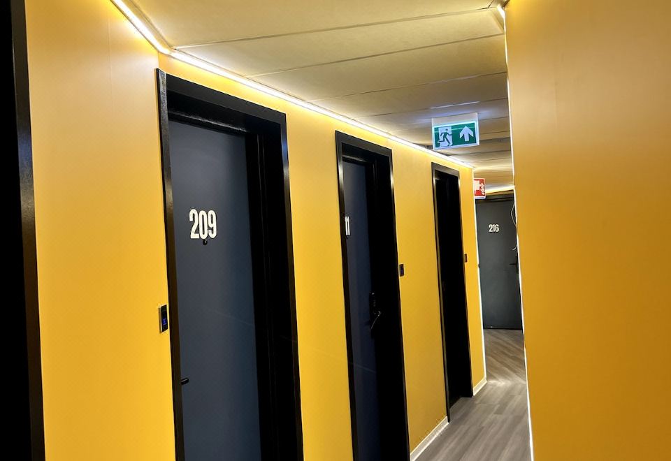 The Hyve Budget Hotel Rotterdam