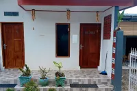 Hotel O Kost Reski 1 Near Pasar Rakyat Limbung - parking