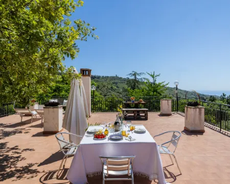 Etna Mare Dimore Rurali 皮耶迪蒙特－達特內奧酒店