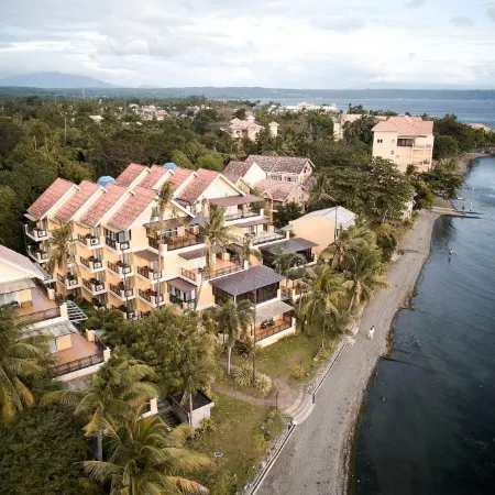 Lakeshore Villas at Club Balai Isabel