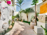 Premaloka Hoteles cerca de Playa de Kedungu