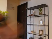 Vayavia Vine | Private 1BHK in 3BHK with Shared Kitchen & Living Hotels in Nashik