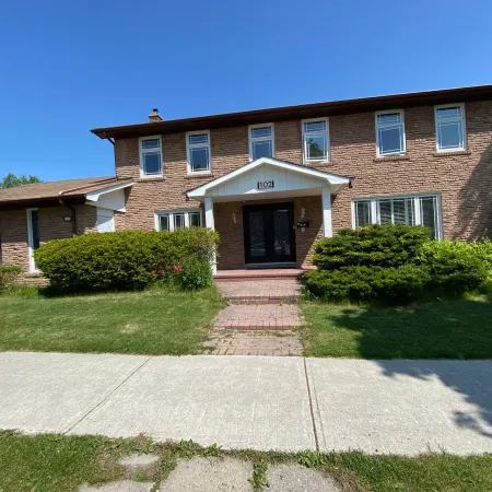 Lovely house in a nice safe community