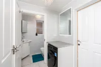 8 Beds | Contractors | 4BR 2.5BA | Garden - breakfast