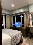 "Cozy 2- bedroom with Netflix in the heart of BGC