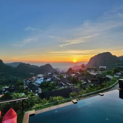 Oasis Phamee Hotels near Doi Tung