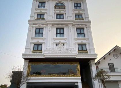 Royal Hotel 2 Mong Cai