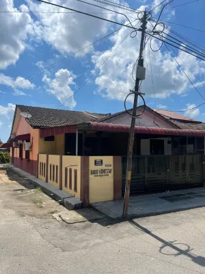 ARIF HOMESTAY Hotels in Sering