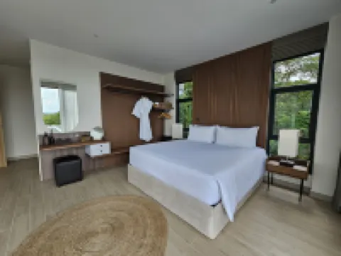 วระ ภูเก็ต