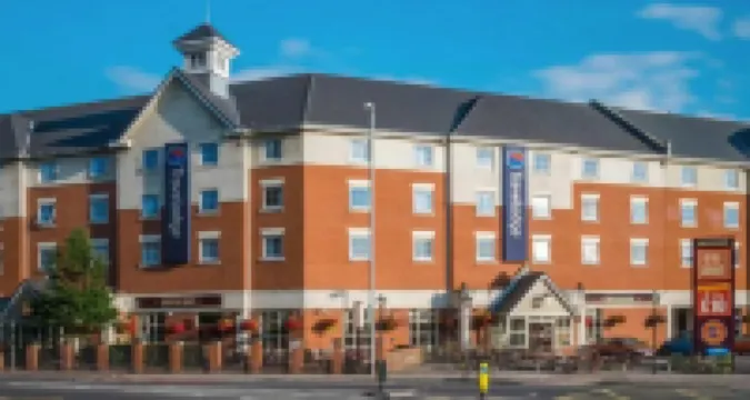 Travelodge Portsmouth Hotels near Haslar Marina