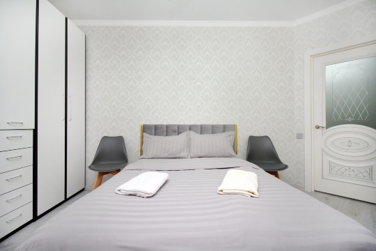 Elif Towers, center 1BR & drinking water gift