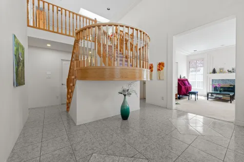 Elegant Richmond Stay Near YVR & Steveston - 4성급