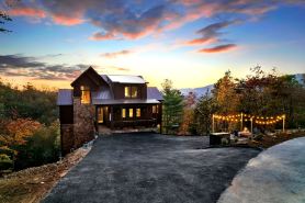 The Grand Sumeru | Near Sevierville, Pigeon Forge