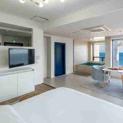 Busan Grey Sands Poolvilla Pension Rooms