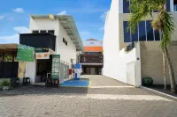Collection O near Tunjungan Plaza formerly K15 - 3-Star