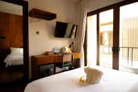 Tedu Hotel - 2 Sao