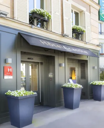 Hotel Acanthe - Boulogne Billancourt Hotels near Museum of the Thirties