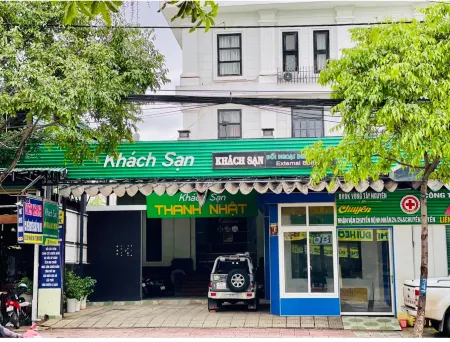 Doi Ngoai Bien Phong SPA Hotel Отели рядом с достопримечательностью «BMT Little Garden»