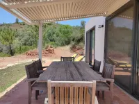 Casa Alfarobeira