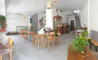 Lem's Apartment & coffee