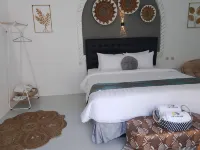 Villa Bale Tentrem Pamungkas