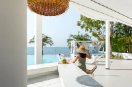 Pure Sunset Beach - By Mikihollick