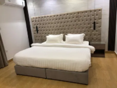 Afaq Suite Al-massif