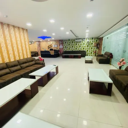 Hotel Paras R Inn