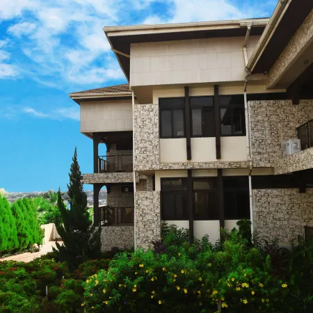Village Courtyard Hotel