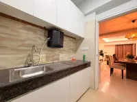 The Aurora Residence - Homestays