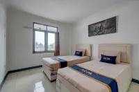 Villa Tjokro 7 By ARBA - parking