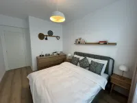 The Cozy Flat - Modern, New, 2 Rooms Apartment Hoteles en Pasărea