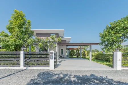 The garden pool villa resort at doisaket