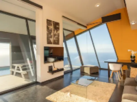 Villa Leonor Cliffside Retreat. Hotel a Calheta