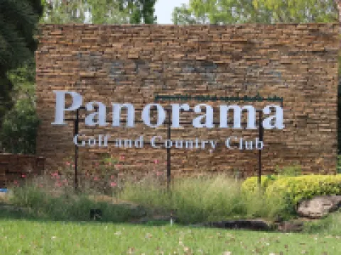 พาโนรามา กอล์ฟ แอนด์ คันทรี่ คลับ โรงแรมในอำเภอ สีคิ้ว