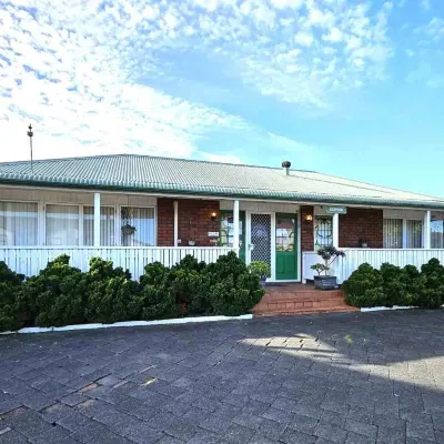 Motel Homestead Hotels near Papakura
