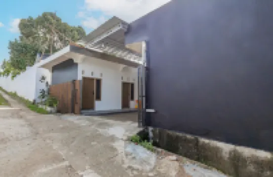 Hotel O Guest House Gembul Syariah Hotels in Kota Baru